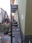 schody-pozinkovane-zabradlie-na-terasu-balkonove-schodisko